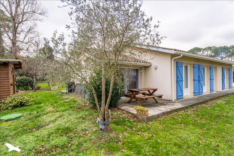 Vente Maison LE VERDON SUR MER - 4 pièces -106 m² - (33123)