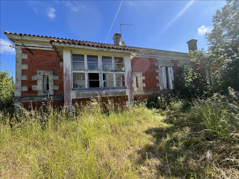 Vente Maison SOULAC SUR MER - 5 pièces -200 m² - (33780)