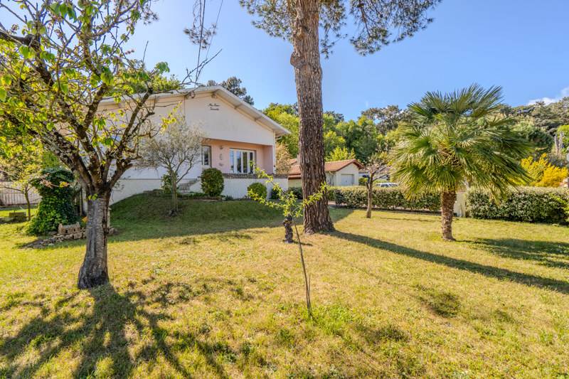 Vente Maison SOULAC SUR MER - 5 pièces -133 m² - (33780)