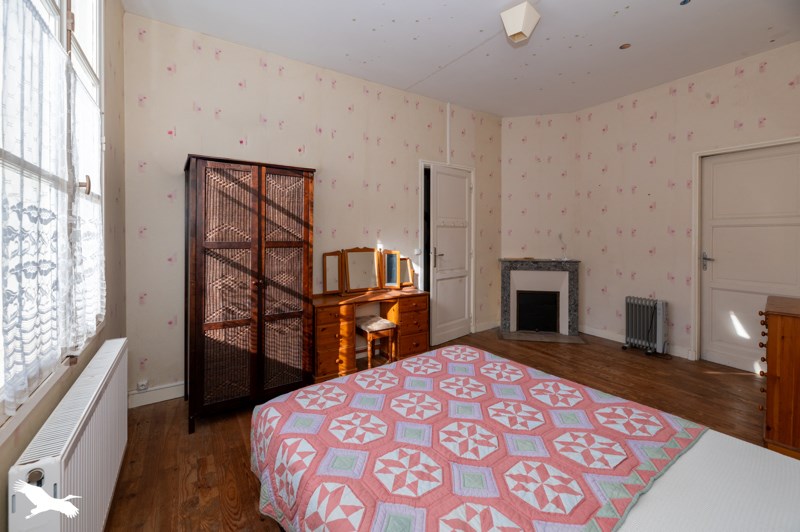 Vente Maison TALAIS - 8 pièces -212 m² - (33590)