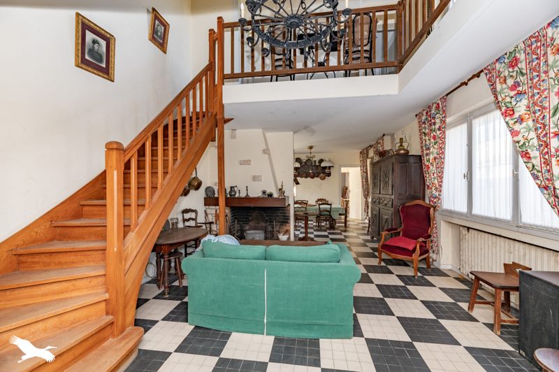 Vente Maison LE VERDON SUR MER - 9 pièces -196 m² - (33123)