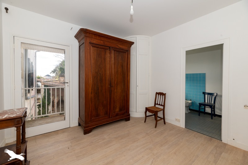 Vente Maison LE VERDON SUR MER - 9 pièces -196 m² - (33123)