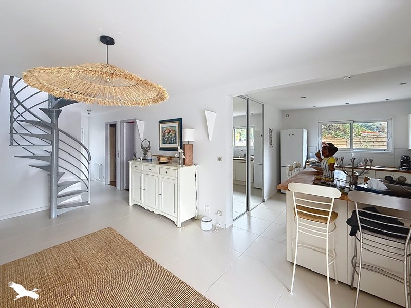Vente Maison SOULAC SUR MER - 7 pièces -172 m² - (33780)