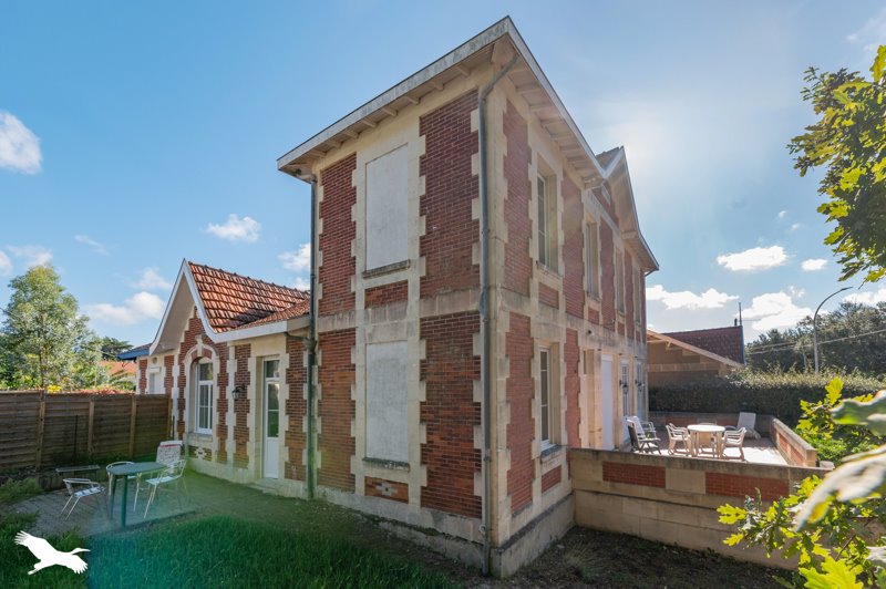 Vente Maison SOULAC SUR MER - 7 pièces -160 m² - (33780)