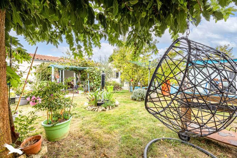 Vente Maison MONTROY - 4 pièces -90 m² - (17220)