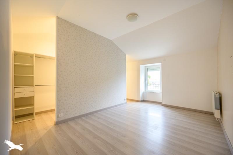 Vente Maison MONTROY - 8 pièces -185 m² - (17220)
