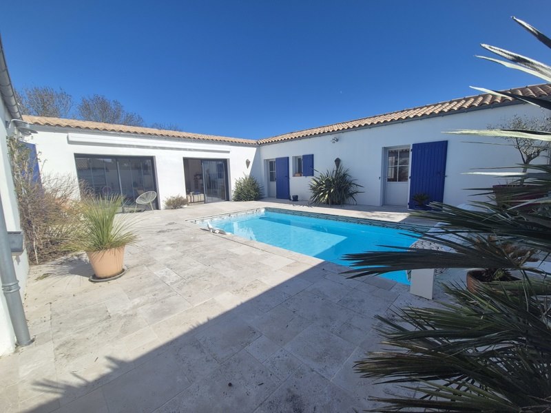 Vente Maison CLAVETTE - 5 pièces -141 m² - (17220)