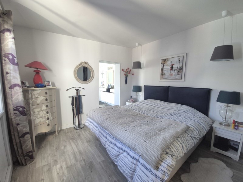 Vente Maison CLAVETTE - 5 pièces -141 m² - (17220)