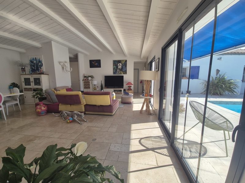 Vente Maison CLAVETTE - 5 pièces -141 m² - (17220)