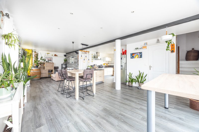 Vente Maison MONTROY - 6 pièces -145 m² - (17220)