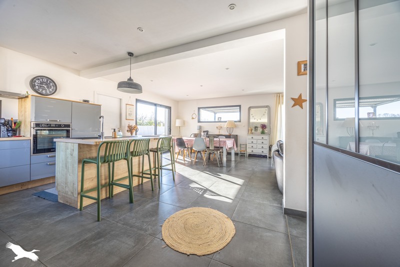 Vente Maison BOURGNEUF - 5 pièces -117 m² - (17220)