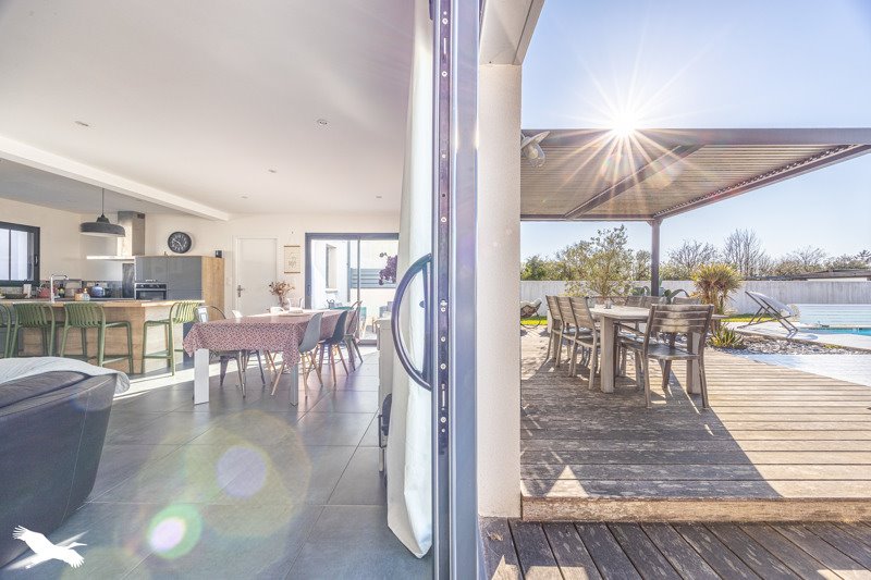 Vente Maison BOURGNEUF - 5 pièces -117 m² - (17220)
