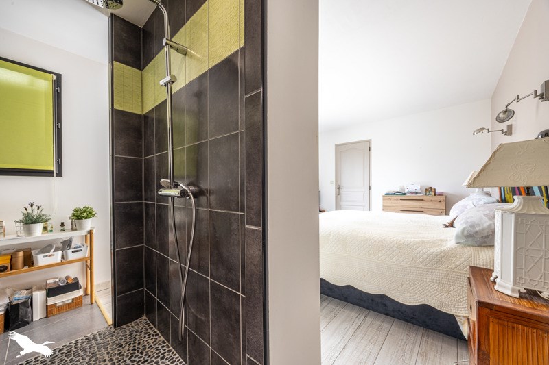Vente Maison BOURGNEUF - 5 pièces -166 m² - (17220)