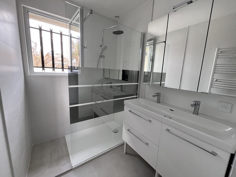 Vente Maison ST ROGATIEN - 6 pièces -155 m² - (17220)