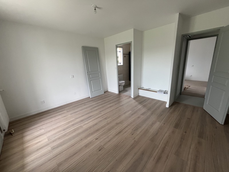 Vente Maison ST ROGATIEN - 6 pièces -155 m² - (17220)