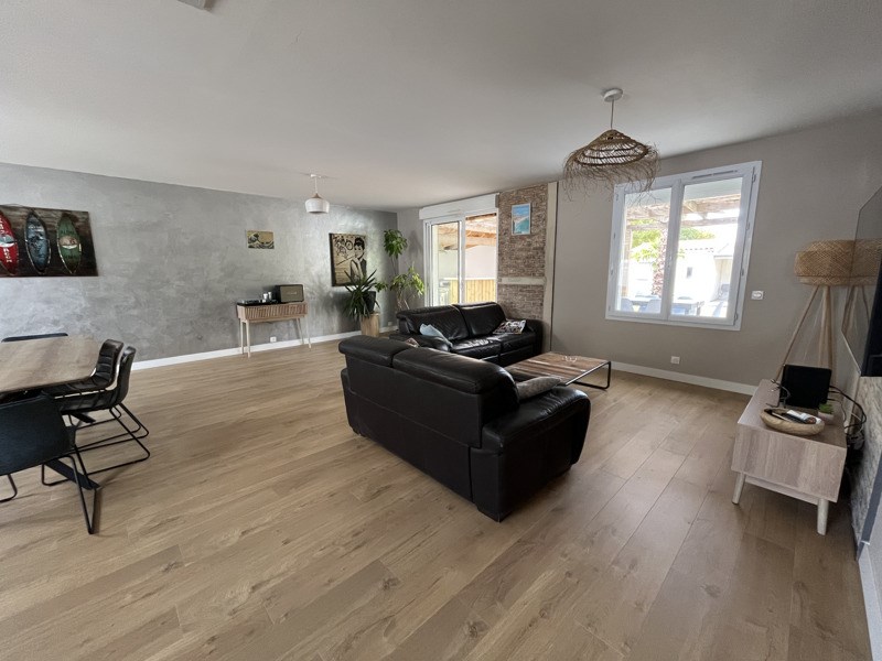 Vente Maison CLAVETTE - 4 pièces -127 m² - (17220)