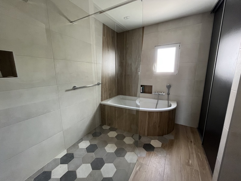 Vente Maison CLAVETTE - 4 pièces -127 m² - (17220)