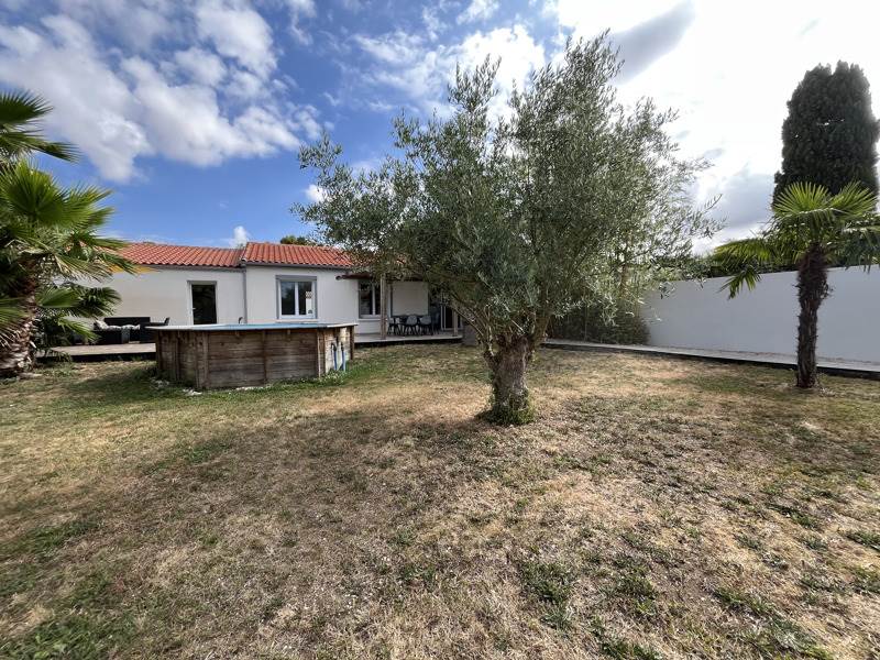 Vente Maison CLAVETTE - 4 pièces -127 m² - (17220)
