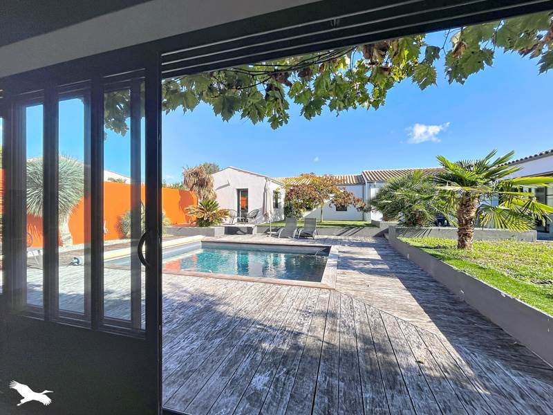 Maison 8 pièces 196 m² · à Bourgneuf · 196 m² · 769 900 €