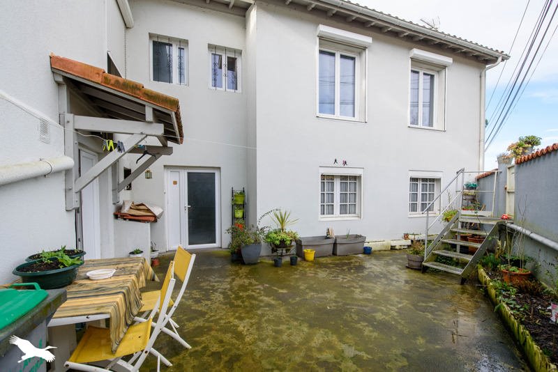 Vente Maison HAGETMAU - 8 pièces -147 m² - (40700)
