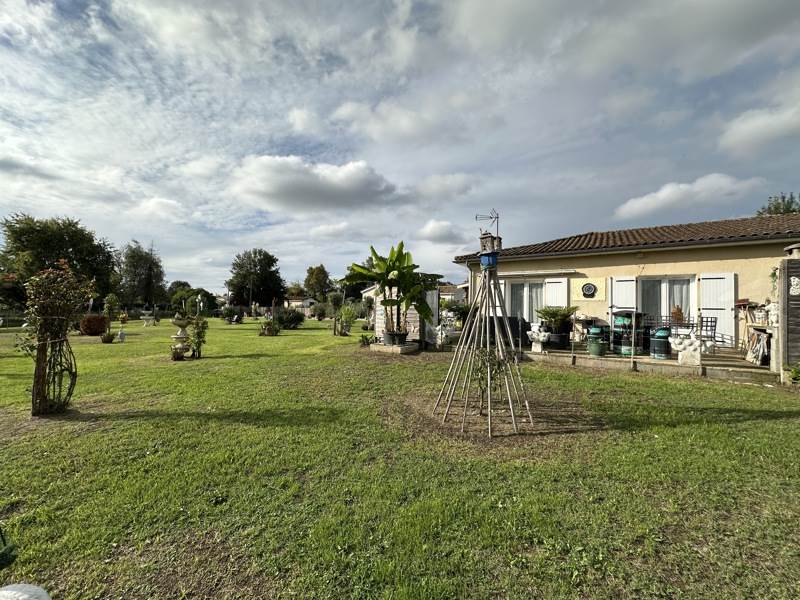 Vente Maison COUTRAS - 5 pièces -106 m² - (33230)