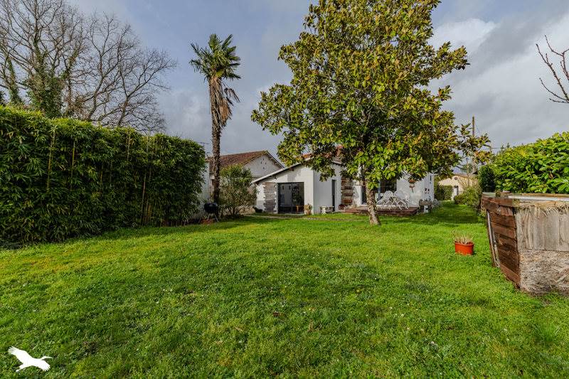 Vente Maison COUTRAS - 5 pièces -110 m² - (33230)