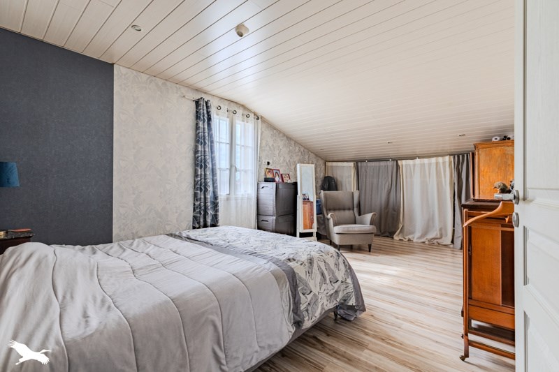 Vente Maison ABZAC - 5 pièces -214 m² - (33230)