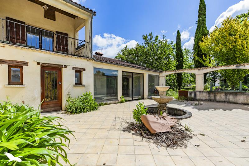 Vente Maison LES PEINTURES - 7 pièces -200 m² - (33230)
