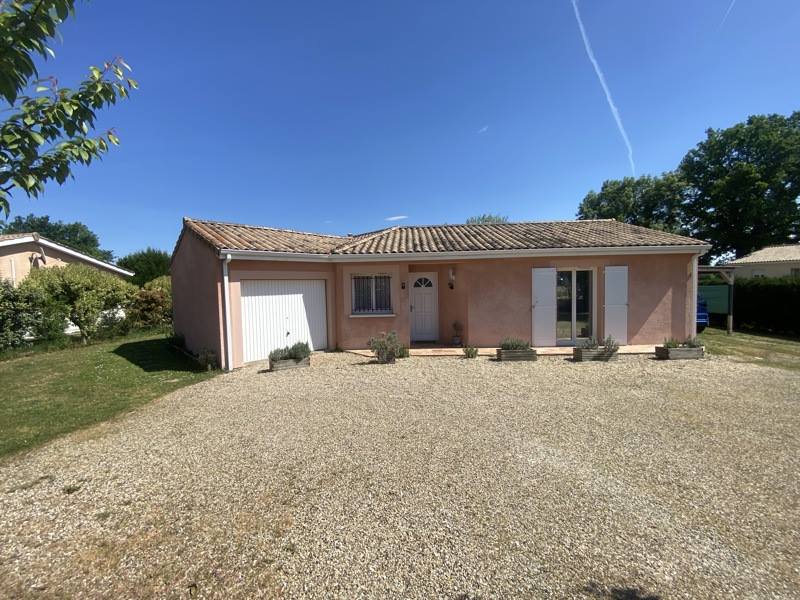 Vente Maison CHAMADELLE - 5 pièces -106 m² - (33230)