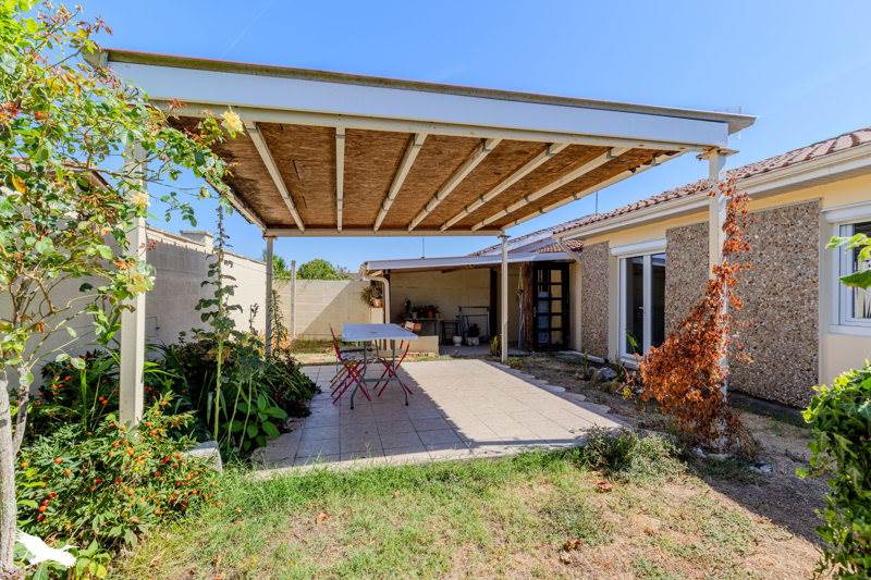 Vente Maison COUTRAS - 4 pièces -91 m² - (33230)