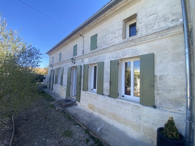 Vente Maison Coutras - 7 pièces -186 m² - (33230)