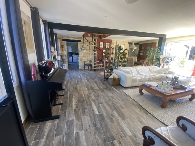 Vente Maison Coutras - 7 pièces -186 m² - (33230)