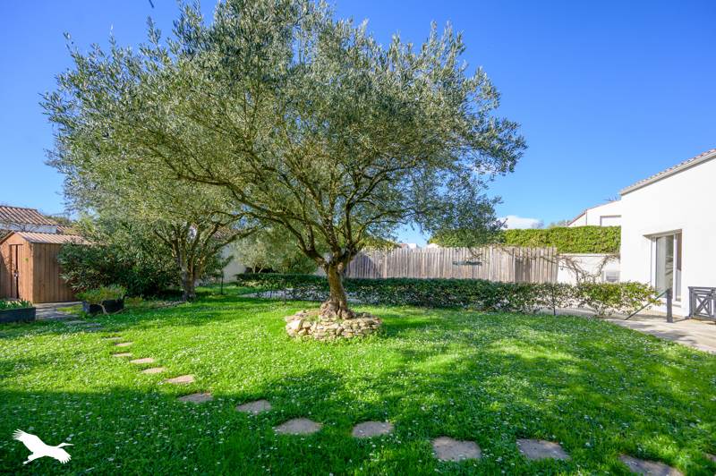 Vente Maison LAGORD - 6 pièces -158 m² - (17140)