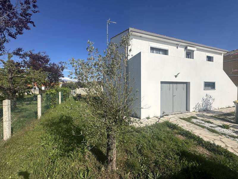 Vente Maison NIEUL SUR MER - 7 pièces -115 m² - (17137)