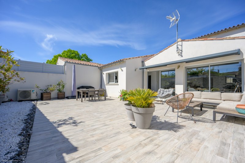 Vente Maison NIEUL SUR MER - 5 pièces -129 m² - (17137)