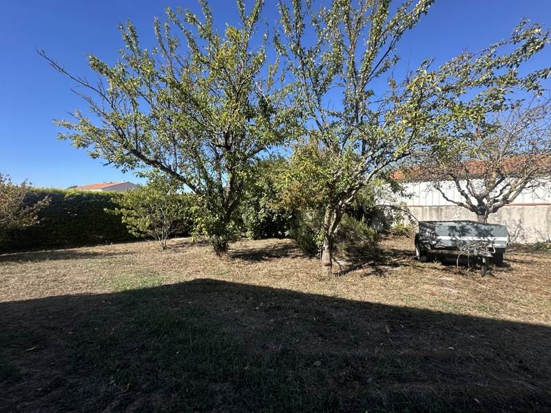 Terrain 450 m² · à Nieul-sur-Mer · 216 000 €