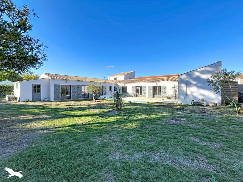 Maison 7 pièces 187 m² · à Marsilly · 187 m² · 814 320 €