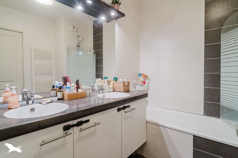 Vente Appartement OULLINS-PIERRE-BÉNITE - 4 pièces -70 m² - (69310)