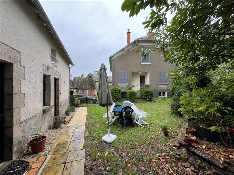 Vente Maison BAZELAT - 11 pièces -224 m² - (23160)
