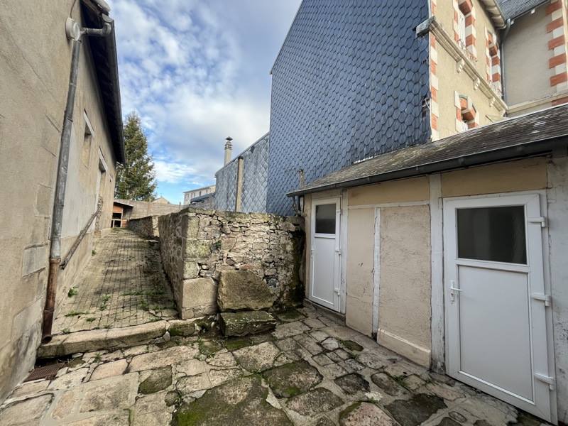 Vente Immeuble DUN LE PALESTEL - -  179 m² - (23800)