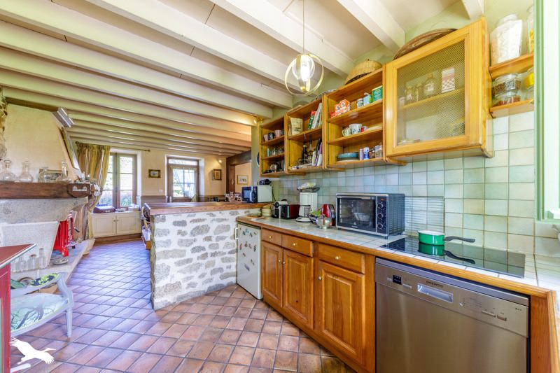 Vente Maison CHAMBORAND - 6 pièces -131 m² - (23240)