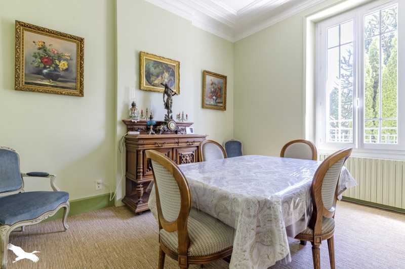 Vente Maison ST SULPICE LAURIERE - 12 pièces -268 m² - (87370)