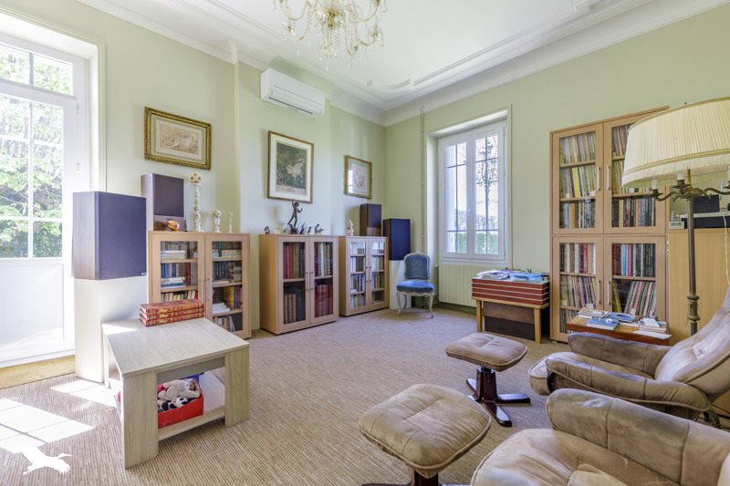 Vente Maison ST SULPICE LAURIERE - 12 pièces -268 m² - (87370)