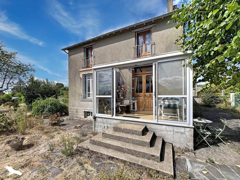 Maison 5 pièces 122 m² · aux Grands-Chézeaux · 122 m² · 117 568 €