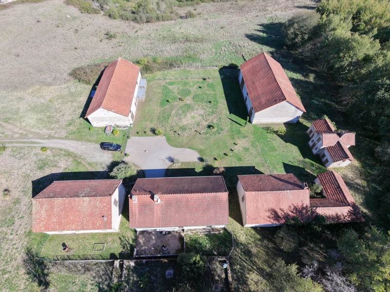 Vente Maison Mailhac-sur-Benaize - 8 pièces -270 m² - (87160)