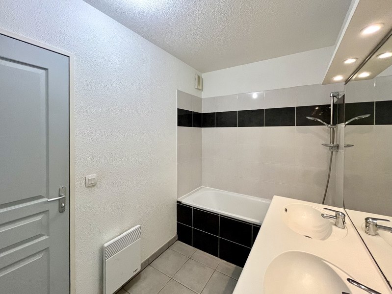 Vente Appartement MONT DE MARSAN - 3 pièces -60 m² - (40000)