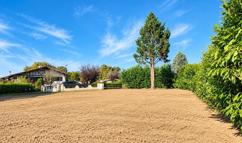 Vente Terrain Mont-de-Marsan - -618 m² - (40000)