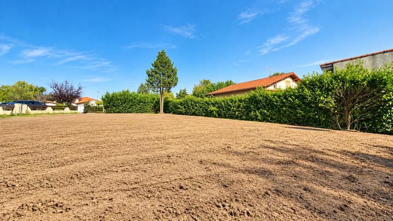 Vente Terrain Mont-de-Marsan - -618 m² - (40000)