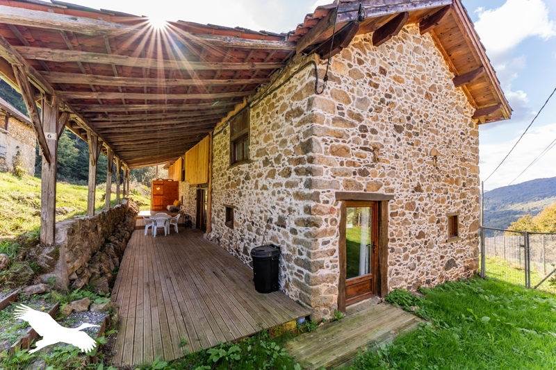 Vente Maison MILHAS - 6 pièces -204 m² - (31160)