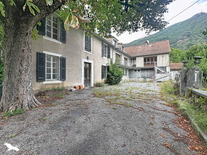 Vente Immeuble Chaum - 14 pièces -  548 m² - (31440)